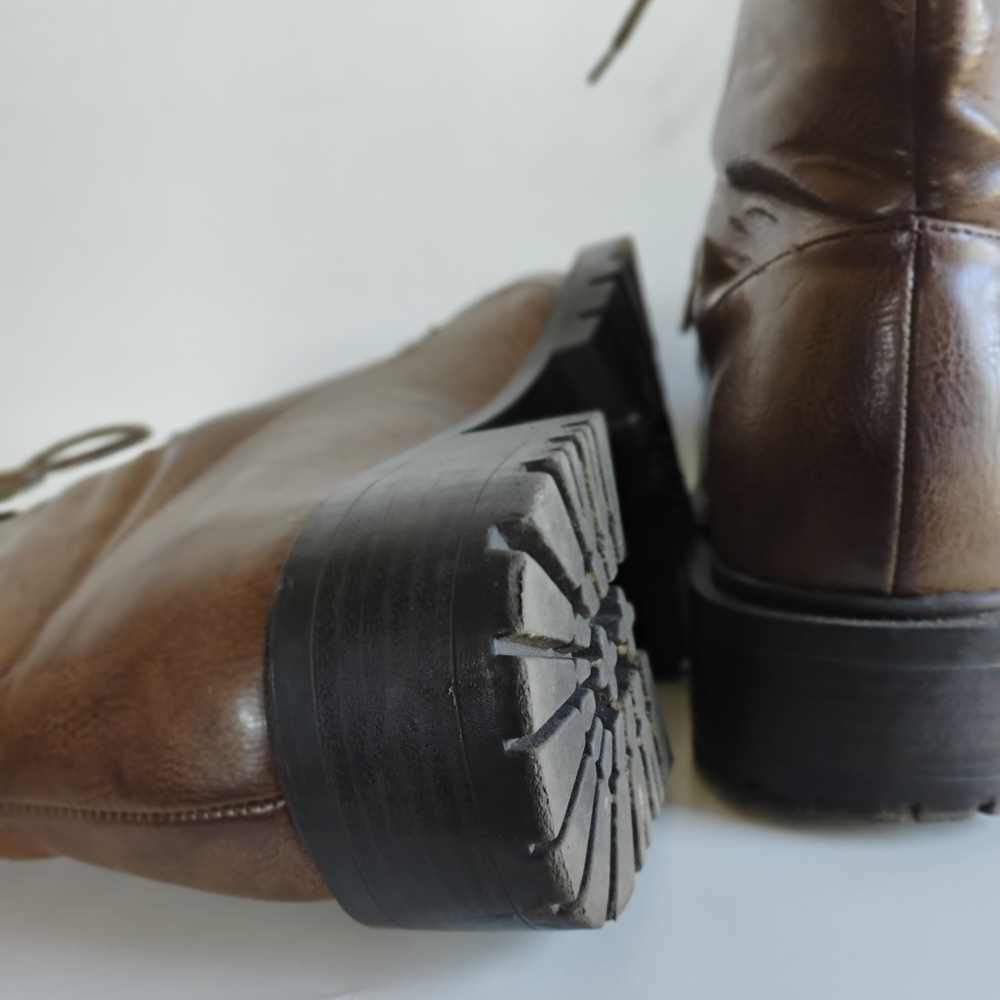 Rare Vintage Looking Brown Vegan Leather Ankle Boots - Picture 12 of 13